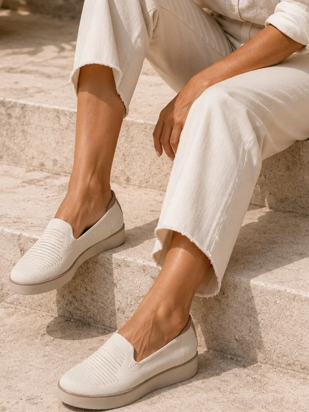💚Alegria Cream Textured Slip-On Flats